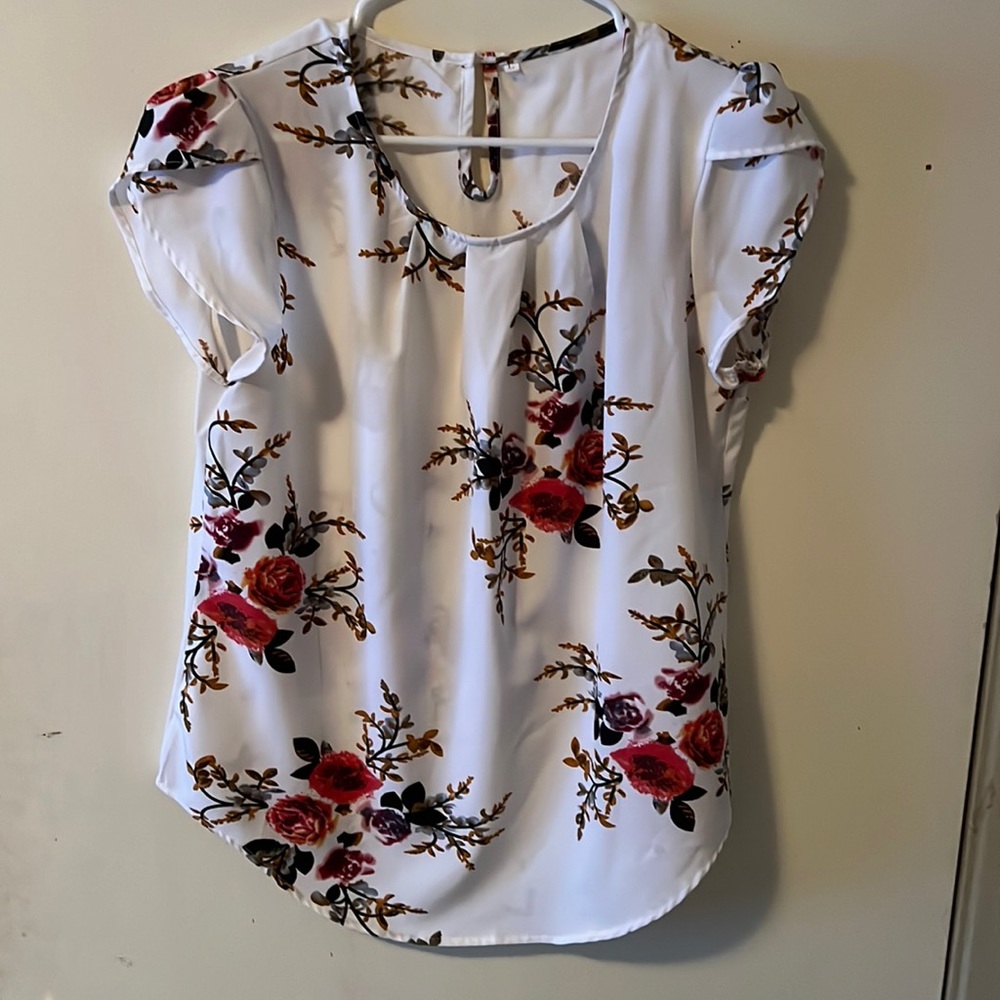 Light weight blouse. Like new